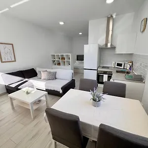 estudio-playa-la-misericordia.1costadelsol.com/