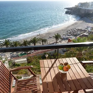 https://apartment-las-vistas-nerja.1costadelsol.com