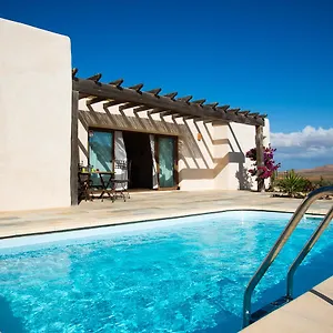 https://villa-upupa.in-canary-islands.com
